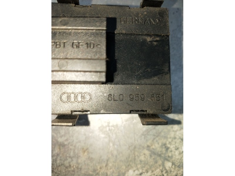 Recambio de mando elevalunas delantero izquierdo para audi a3 (8l1) 1.9 tdi referencia OEM IAM 8L0959851 3P 