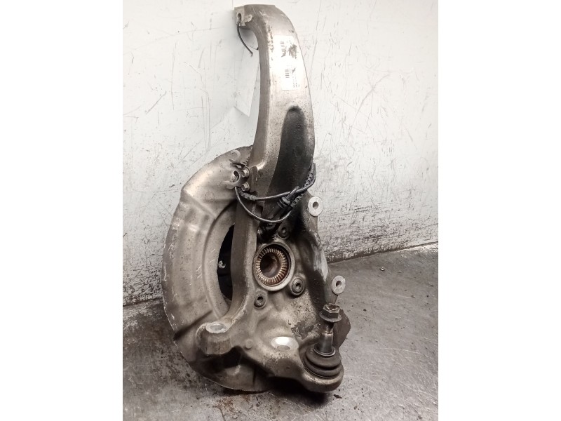 Recambio de mangueta delantera izquierda para bmw serie 5 touring (f11) 530d xdrive referencia OEM IAM   