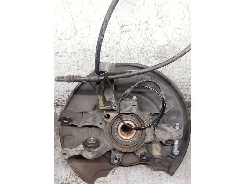 Recambio de mangueta trasera derecha para mercedes-benz clase cl (w215) coupe 600 (215.378) referencia OEM IAM   2203521102