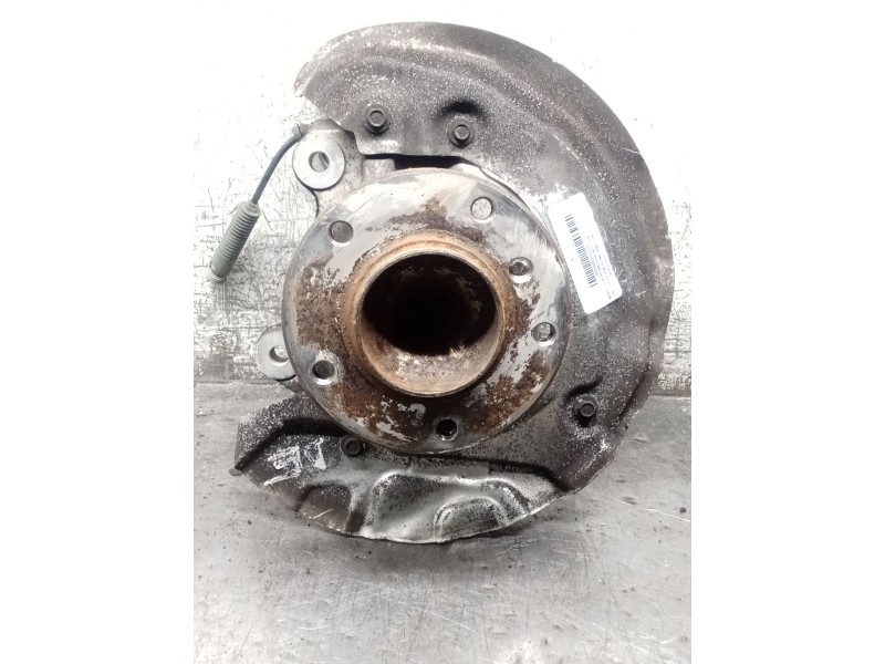 Recambio de mangueta delantera derecha para bmw serie 3 berlina (e90) 318d referencia OEM IAM 3121677321003  