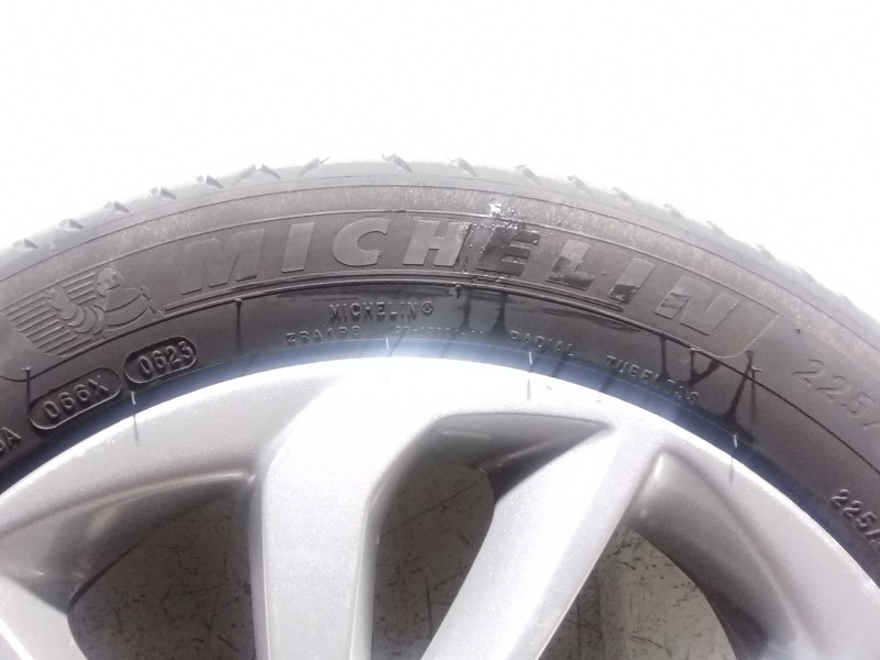 Recambio de juego llantas para hyundai tucson (tl, tle) 1.6 gdi referencia OEM IAM 225/60 R17 99V 225/50 R17 94V DOBLE MEDIDA DE
