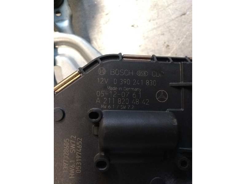 Recambio de motor limpia delantero para mercedes clase cls (w219) 3.0 cdi cat referencia OEM IAM 0390241830 A2118204842 33970207