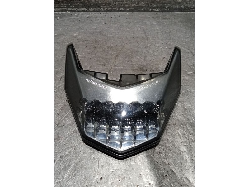 Recambio de piloto trasero central para bmw f ( - 800cc) f 700 gs (k70) referencia OEM IAM 63218528 69474910 