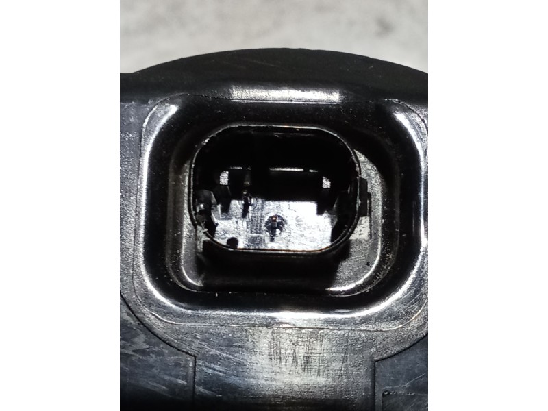 Recambio de piloto trasero central para bmw f ( - 800cc) f 700 gs (k70) referencia OEM IAM 63218528 69474910 