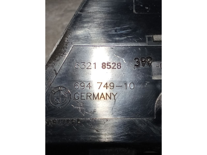 Recambio de piloto trasero central para bmw f ( - 800cc) f 700 gs (k70) referencia OEM IAM 63218528 69474910 