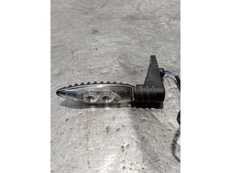 Recambio de piloto trasero derecho para bmw f ( - 800cc) f 700 gs (k70) referencia OEM IAM 8522500  PILOTO INTERMITENTE