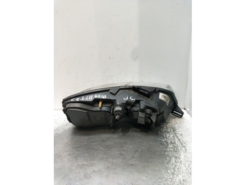 Recambio de faro izquierdo para fiat stilo (192_) 1.9 jtd (192_xe1a) referencia OEM IAM 467588480  