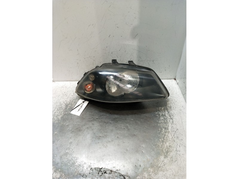 Recambio de faro derecho para seat ibiza iii (6l1) 1.9 tdi referencia OEM IAM 6L1941022A  