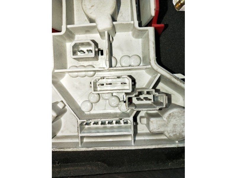 Recambio de piloto trasero derecho para volkswagen passat b5 (3b2) 1.9 tdi referencia OEM IAM   