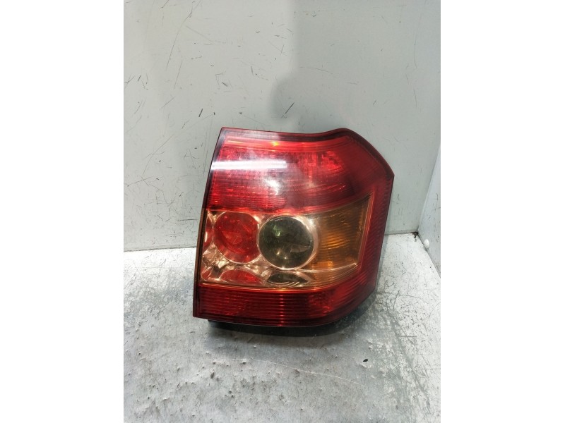 Recambio de piloto trasero derecho para toyota corolla (_e12_) 2.0 d-4d (cde120r_, cde120l_) referencia OEM IAM   