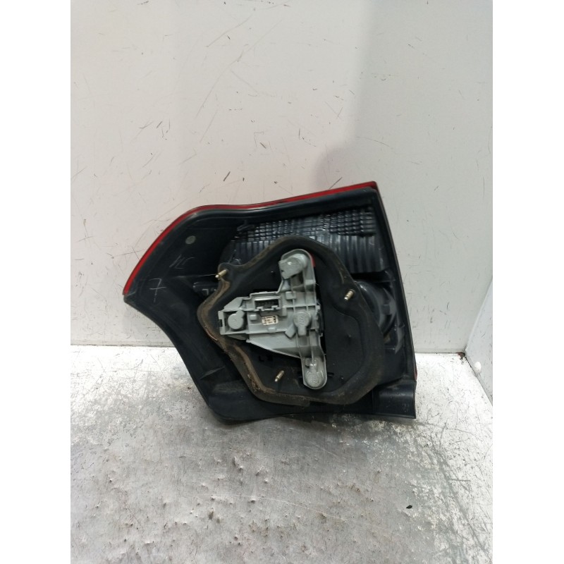 Recambio de piloto trasero derecho para toyota corolla (_e12_) 2.0 d-4d (cde120r_, cde120l_) referencia OEM IAM   