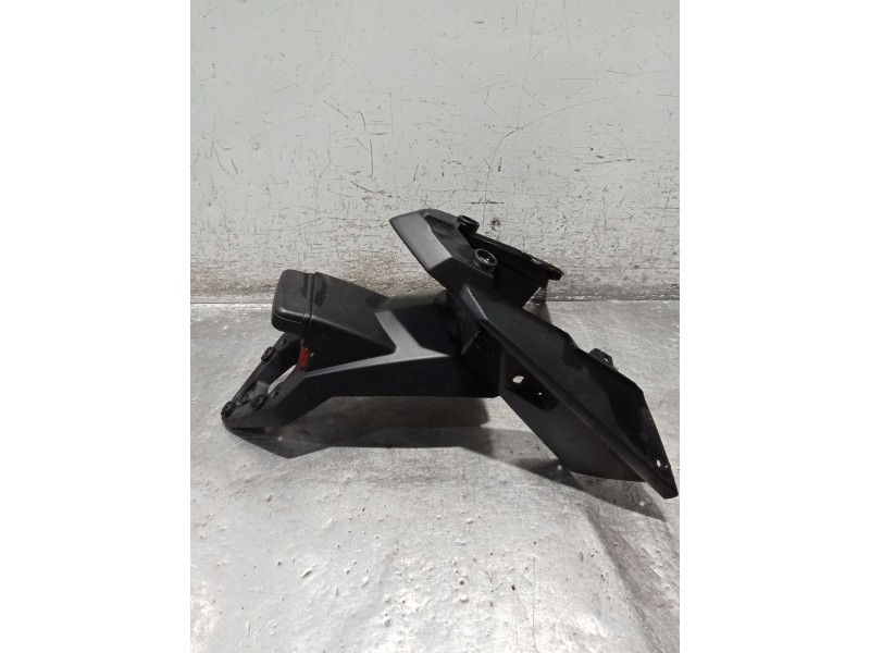 Recambio de moldura para bmw f ( - 800cc) f 700 gs (k70) referencia OEM IAM   COLIN