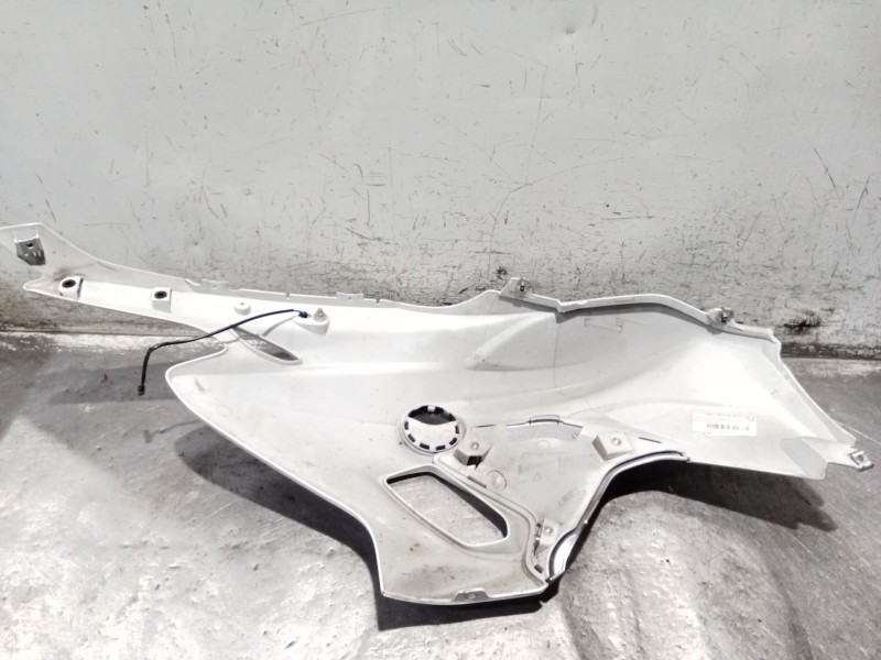 Recambio de moldura para bmw f ( - 800cc) f 700 gs (k70) referencia OEM IAM 85635340 46638529002 10872210