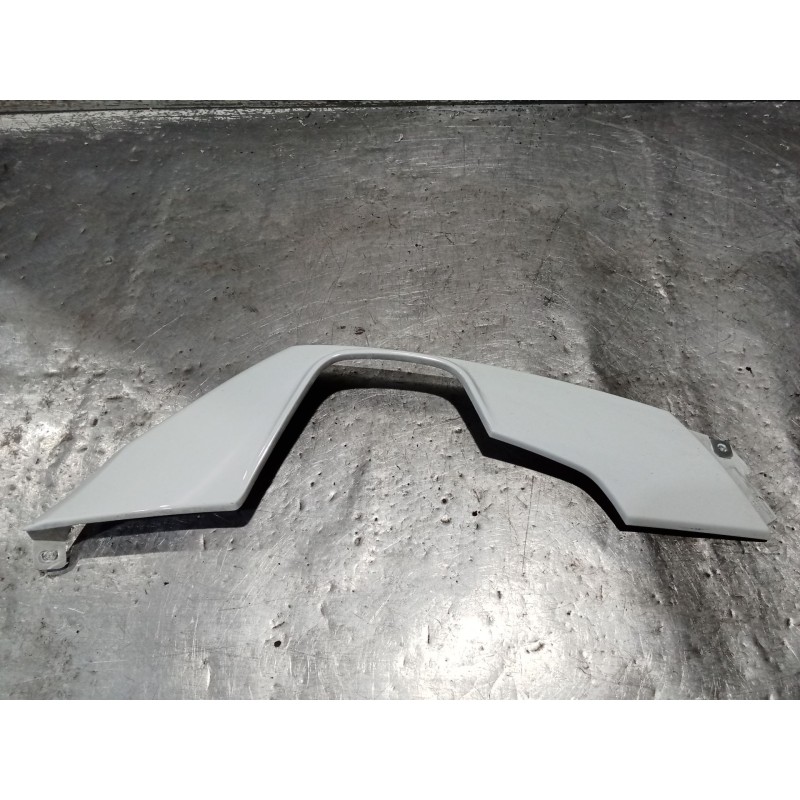 Recambio de moldura para bmw f ( - 800cc) f 700 gs (k70) referencia OEM IAM 8556050 0746689003 10872210 TRASERA DERECHA