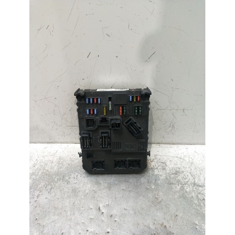 Recambio de caja reles / fusibles para citroën xsara picasso 2.0 hdi referencia OEM IAM 9653667580 BSIE0100 VER FOTOS
