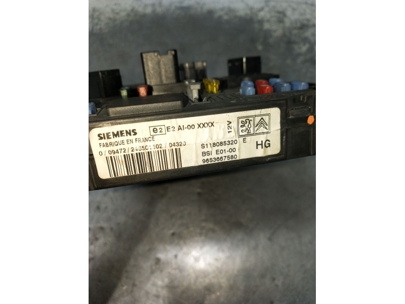 Recambio de caja reles / fusibles para citroën xsara picasso 2.0 hdi referencia OEM IAM 9653667580 BSIE0100 VER FOTOS