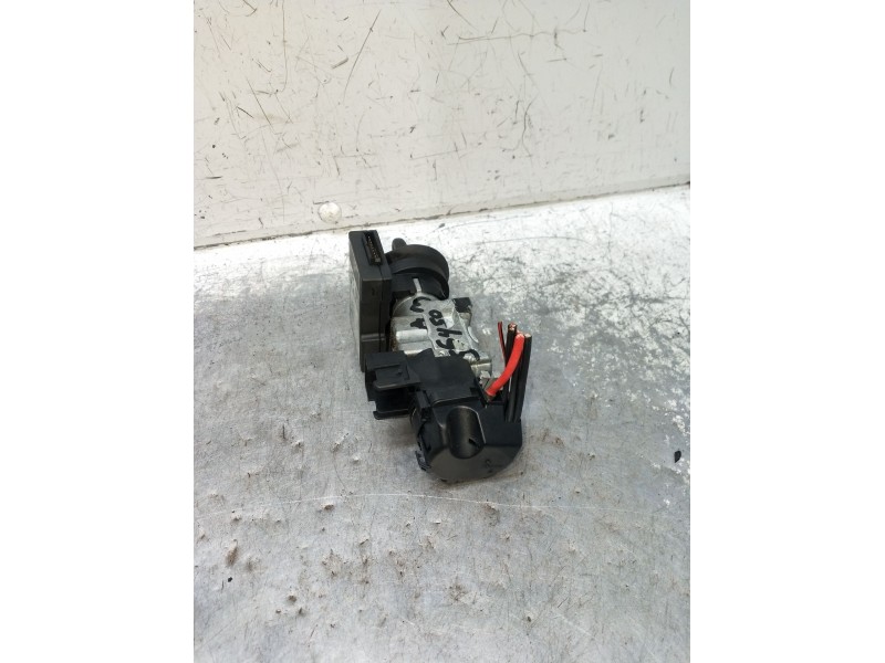 Recambio de conmutador de arranque para opel corsa b (s93) 1.7 d (f08, f68, m68) referencia OEM IAM 26034041 26034040 