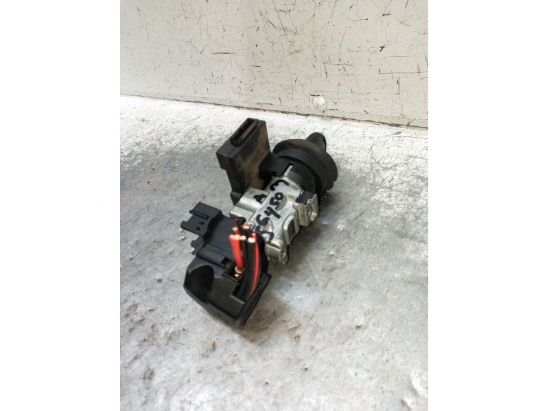 Recambio de conmutador de arranque para opel corsa b (s93) 1.7 d (f08, f68, m68) referencia OEM IAM 26034041 26034040 