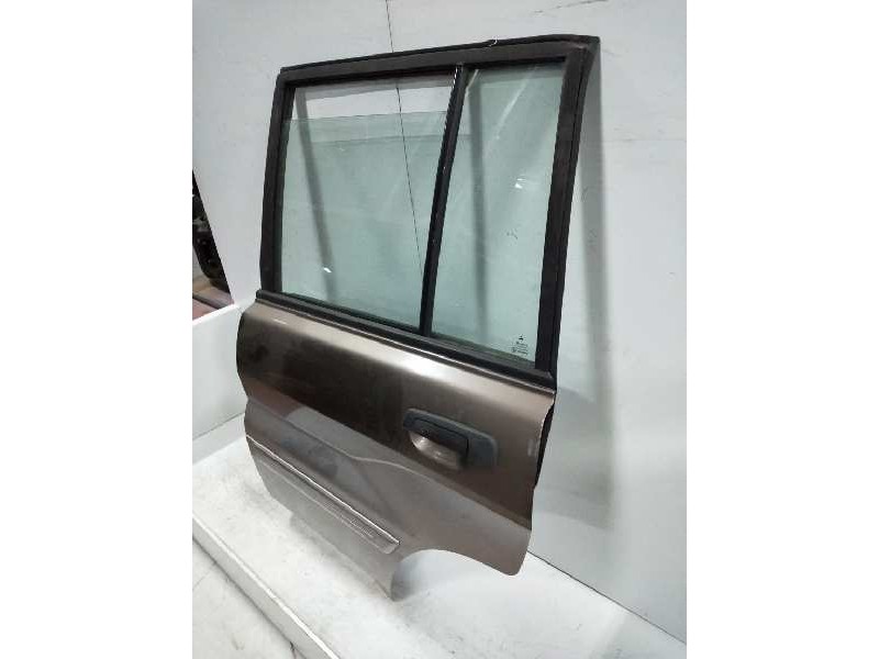 Recambio de puerta trasera izquierda para mitsubishi montero pinin (h60/h70) 1.8 gdi cat referencia OEM IAM   