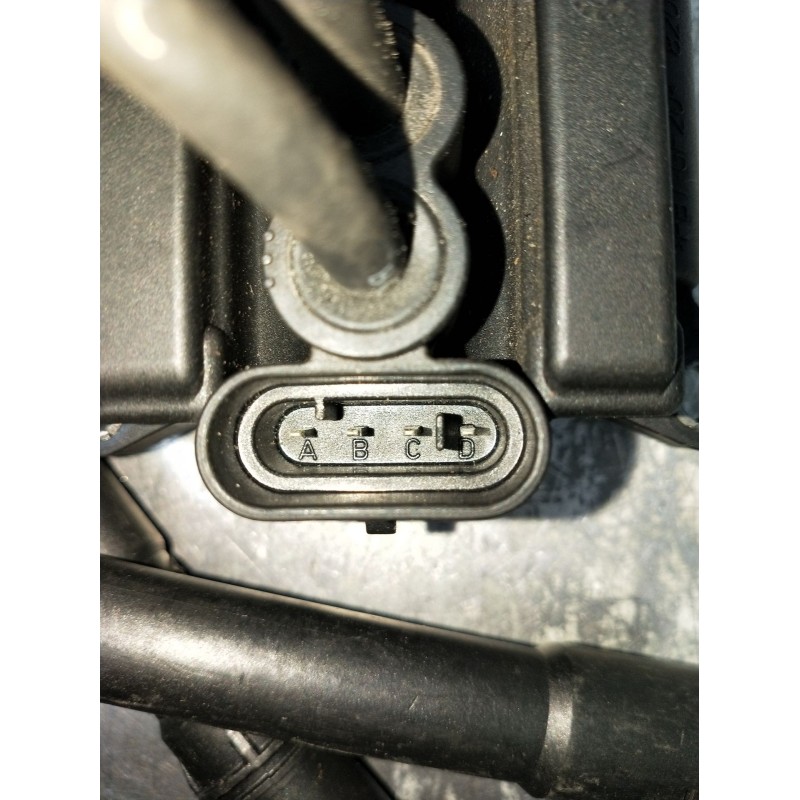 Recambio de bobina encendido para renault clio ii fase ii (b/cb0) 1.2 referencia OEM IAM 8200084401 H8200051128 