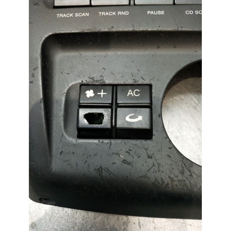 Recambio de sistema audio / radio cd para seat ibiza ii (6k1) 1.9 sdi referencia OEM IAM 76K0035156A 02011870330 VER FOTOS