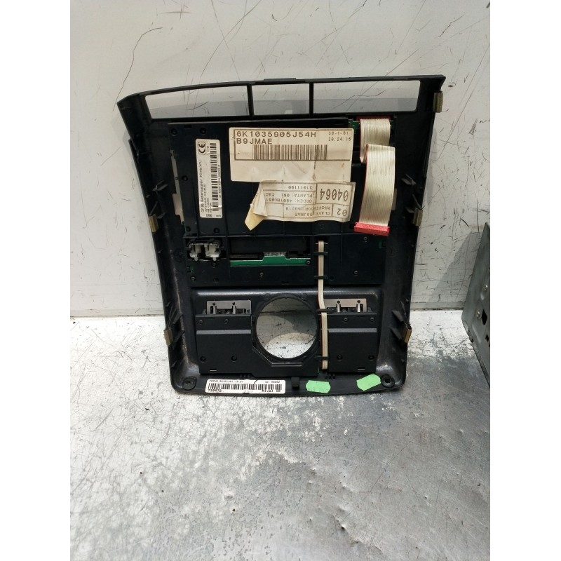 Recambio de sistema audio / radio cd para seat ibiza ii (6k1) 1.9 sdi referencia OEM IAM 76K0035156A 02011870330 VER FOTOS