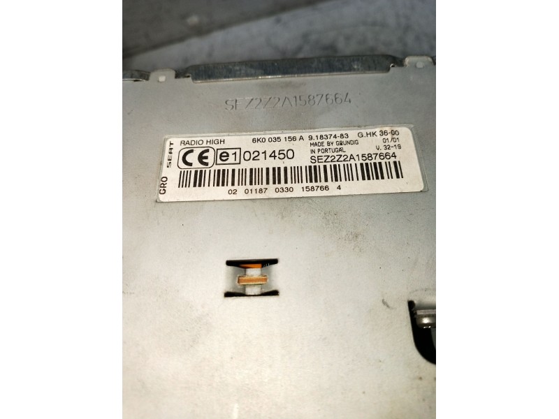 Recambio de sistema audio / radio cd para seat ibiza ii (6k1) 1.9 sdi referencia OEM IAM 76K0035156A 02011870330 VER FOTOS