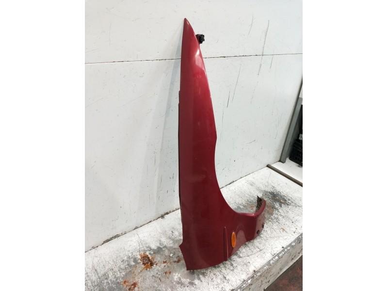 Recambio de aleta delantera derecha para ford probe 24v referencia OEM IAM   