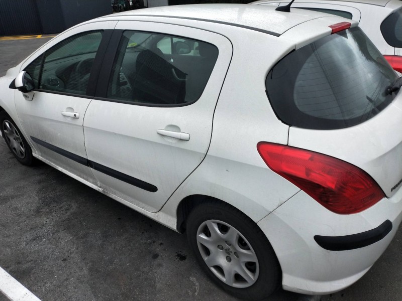 peugeot 308 del año 2008