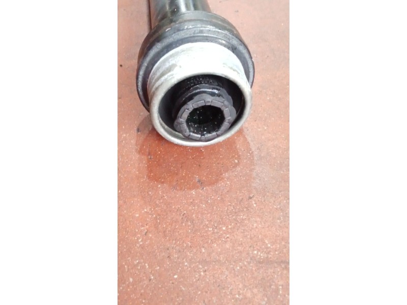 Recambio de transmision central para audi q5 (8rb) 3.0 tdi quattro referencia OEM IAM 8R0521101E  