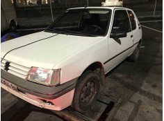 peugeot 205 berlina del año 1994