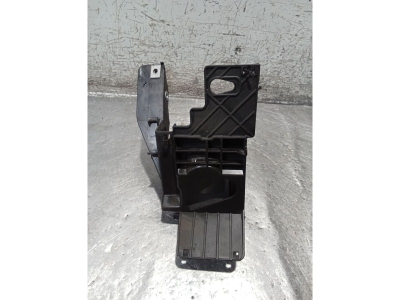 Recambio de moldura para bmw f ( - 800cc) f 700 gs (k70) referencia OEM IAM 50403110  