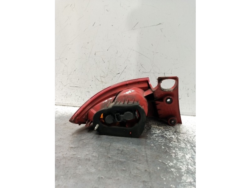 Recambio de piloto trasero derecho para seat leon (1p1) 1.9 tdi referencia OEM IAM 1P0945096  