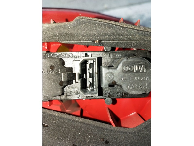 Recambio de piloto trasero derecho para seat leon (1p1) 1.9 tdi referencia OEM IAM 1P0945096  