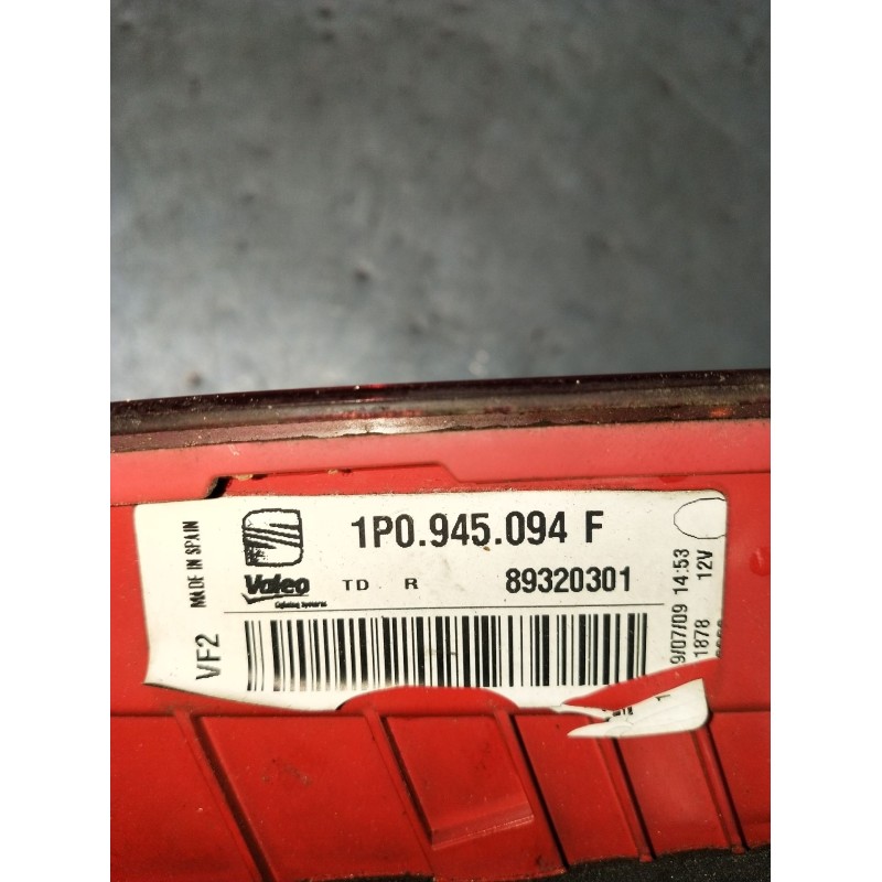 Recambio de piloto trasero derecho interior para seat leon (1p1) 1.9 tdi referencia OEM IAM 1P0945094F  89320301