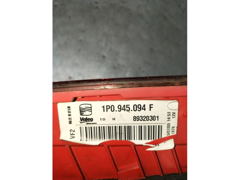 Recambio de piloto trasero derecho interior para seat leon (1p1) 1.9 tdi referencia OEM IAM 1P0945094F  89320301