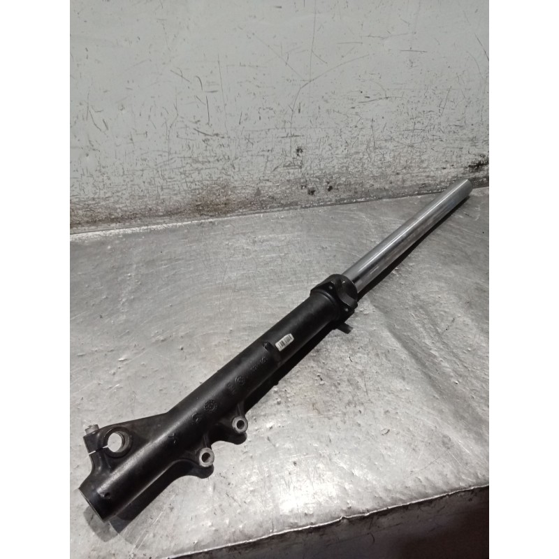 Recambio de amortiguador delantero derecho para bmw f ( - 800cc) f 700 gs (k70) referencia OEM IAM 8534468  