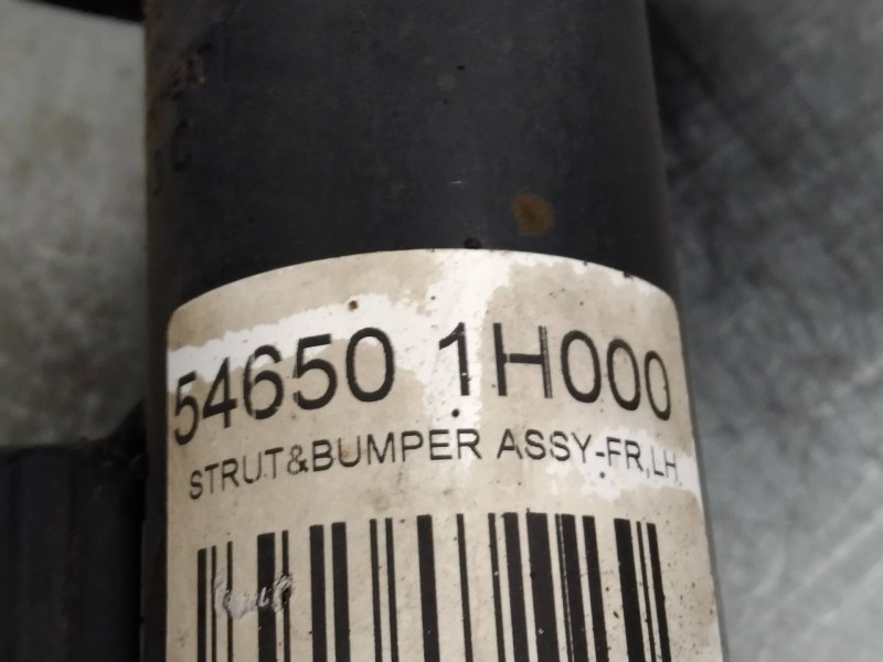 Recambio de amortiguador delantero izquierdo para kia cee´d 1.6 cat referencia OEM IAM 546501H000  