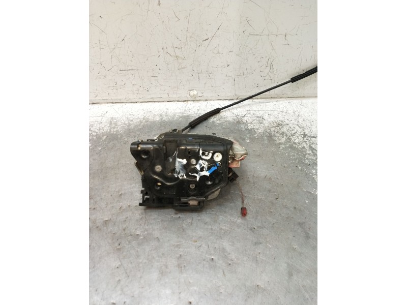 Recambio de motor cierre centralizado delantero derecho para seat leon (1p1) 1.9 tdi referencia OEM IAM 1F1837016 5P 