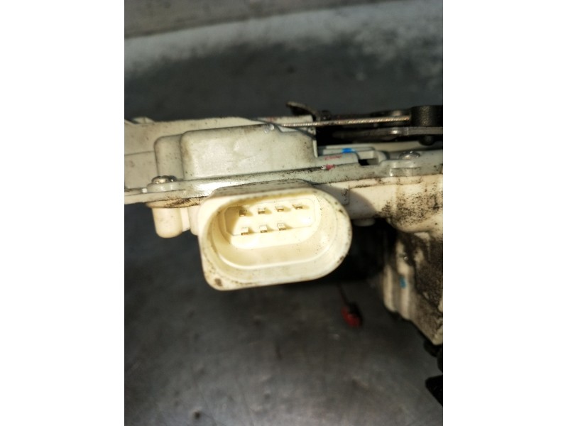 Recambio de motor cierre centralizado delantero derecho para seat leon (1p1) 1.9 tdi referencia OEM IAM 1F1837016 5P 