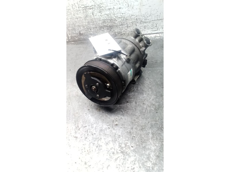 Recambio de compresor aire acondicionado para opel insignia berlina cosmo referencia OEM IAM P13232307  