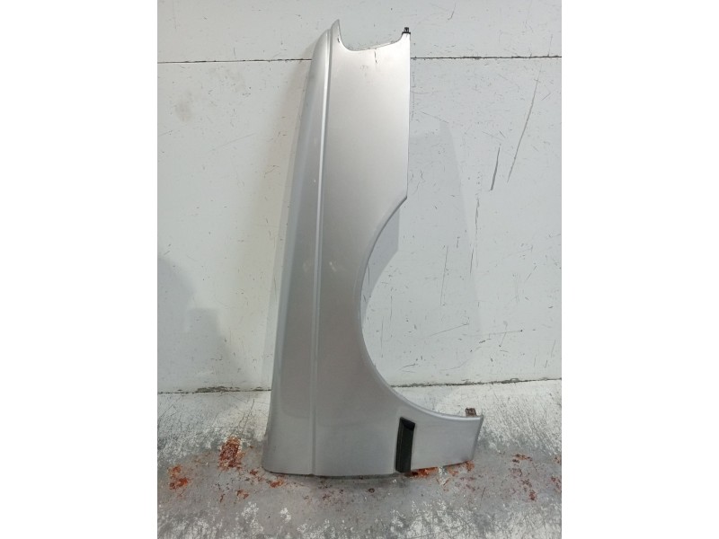 Recambio de aleta delantera derecha para peugeot 405 ii (4b) 1.9 d referencia OEM IAM   