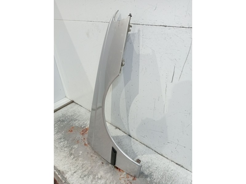 Recambio de aleta delantera derecha para peugeot 405 ii (4b) 1.9 d referencia OEM IAM   