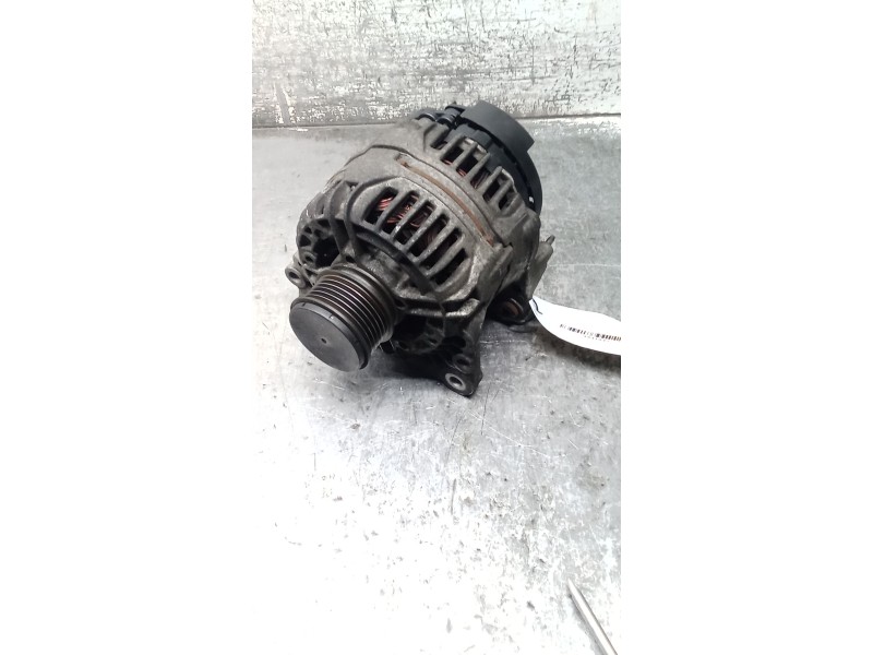 Recambio de alternador para seat ibiza ii (6k1) 1.9 sdi referencia OEM IAM 038903023L 0124325001 90A