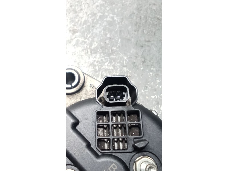 Recambio de alternador para opel insignia berlina cosmo referencia OEM IAM 13502583  100A