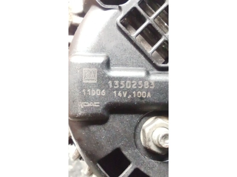 Recambio de alternador para opel insignia berlina cosmo referencia OEM IAM 13502583  100A