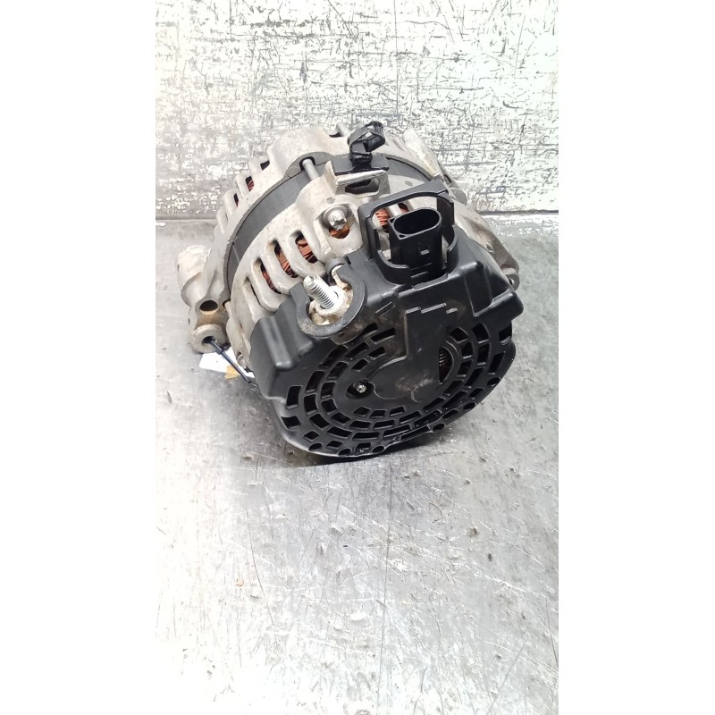 Recambio de alternador para kia stonic (yb) 1.0 t-gdi referencia OEM IAM 3730004950 8400383 130A