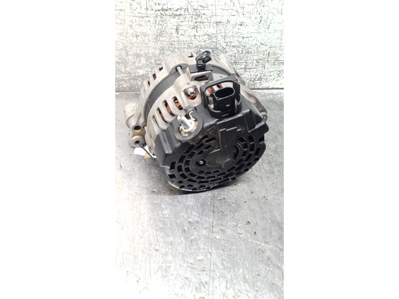 Recambio de alternador para kia stonic (yb) 1.0 t-gdi referencia OEM IAM 3730004950 8400383 130A