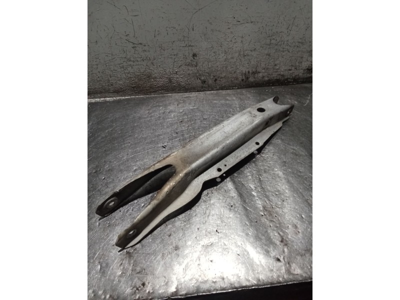 Recambio de brazo suspension inferior trasero izquierdo para mercedes-benz cla shooting brake (x117) cla 200 cdi / d (117.908) r