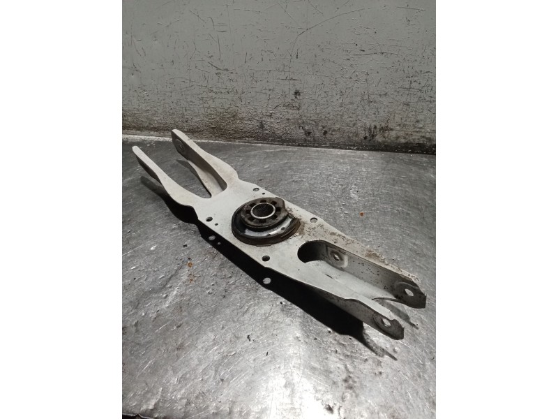 Recambio de brazo suspension inferior trasero derecho para mercedes-benz cla shooting brake (x117) cla 200 cdi / d (117.908) ref